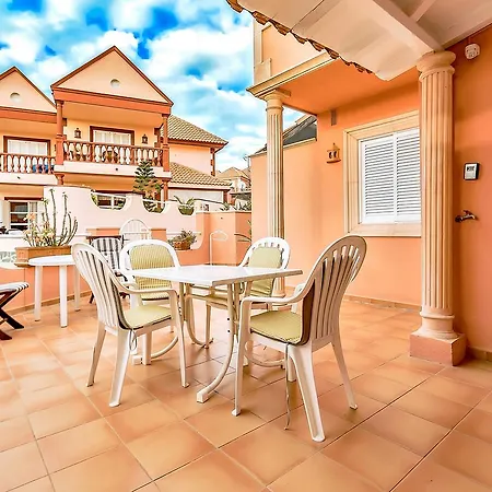 Townhouse Del Duque 4del10