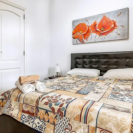 Townhouse Del Duque 4del10 公寓 阿德耶